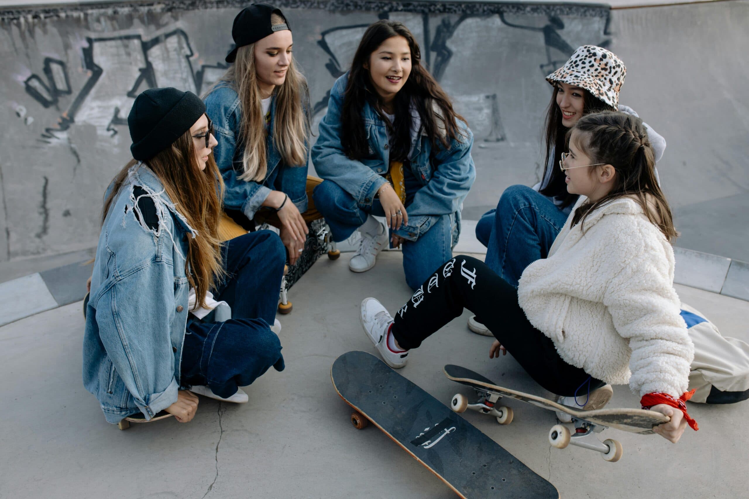 Teen Fashion Trends: A Complete Style Guide for Modern Youth